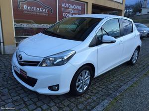 Toyota Yaris 1.4 D-4D H.PACK NAVY Outubro/13 - à venda -