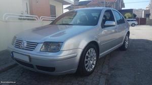 VW Bora Tdi 130cv Março/01 - à venda - Ligeiros