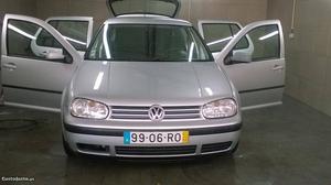 VW Golf lv Maio/01 - à venda - Ligeiros Passageiros, Braga