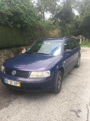 VW Passat  TDI 115cv Fevereiro/00 - à venda - Ligeiros