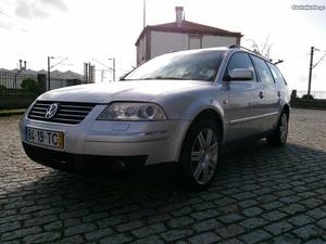 VW Passat  cv comforline Fevereiro/02 - à venda -