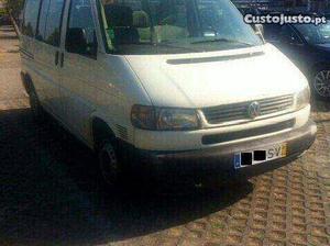 VW Transporter 2.5 tdi de 9 lugares Junho/02 - à venda -