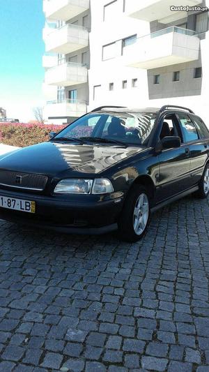 Volvo V40 carrinha V40 Abril/98 - à venda - Ligeiros