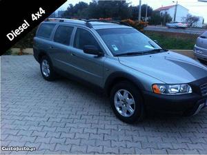 Volvo XC 70 CrossCountry 2.4D Outubro/05 - à venda -