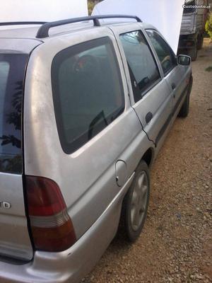 Ford Escort  Junho/98 - à venda - Ligeiros Passageiros,