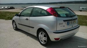 Ford Focus tdci sportvan Fevereiro/03 - à venda - Ligeiros