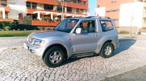 Mitsubishi Pajero 3.2 DI D GLS ca Julho/00 - à venda -