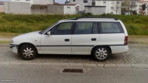 Opel Astra. Abril/97 - à venda - Ligeiros Passageiros,