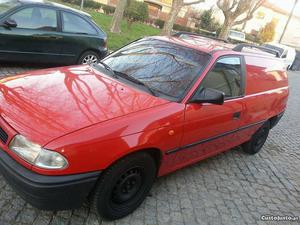 Opel Astra Caravan Dezembro/95 - à venda - Comerciais /