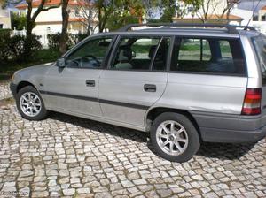 Opel Astra caravan 1.7D Setembro/93 - à venda - Ligeiros