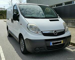 Opel Vivaro cc 115cv Março/07 - à venda - Comerciais /