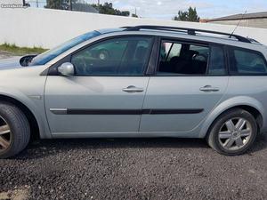 Renault Mégane 1.5 DCI Setembro/04 - à venda - Ligeiros