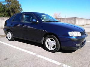 Seat Cordoba 1.4i MPi - 65EUR mes Abril/00 - à venda -