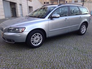 Volvo V D nivel 2 Setembro/06 - à venda - Ligeiros