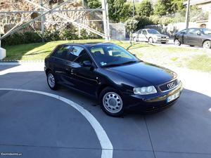 Audi A3 1.6 Abril/97 - à venda - Ligeiros Passageiros,