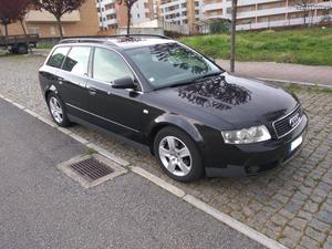 Audi A4 Avant 1.9TDI Sport Agosto/02 - à venda - Ligeiros