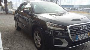 Audi Q3 Modelo Q2 Março/17 - à venda - Ligeiros