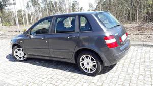 Fiat Stilo v com AC Abril/04 - à venda - Ligeiros