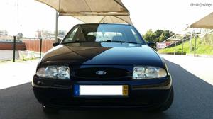 Ford Fiesta v Novembro/98 - à venda - Ligeiros