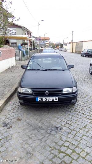 Opel Astra  Agosto/93 - à venda - Ligeiros
