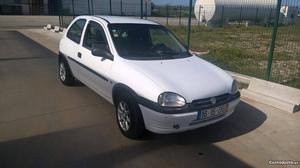 Opel Corsa 1.7 Outubro/99 - à venda - Comerciais / Van,