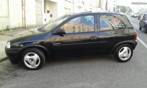 Opel Corsa B Sport 1.4 Agosto/94 - à venda - Ligeiros