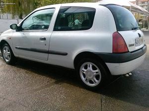 Renault Clio 1.9 esport van Maio/00 - à venda - Comerciais