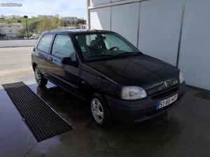 Renault Clio Impecável Dezembro/96 - à venda - Ligeiros