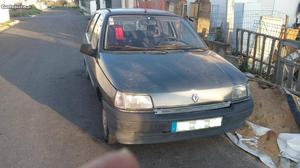 Renault Clio  Outubro/92 - à venda - Ligeiros