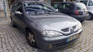 Renault Mégane Setembro/00 - à venda - Ligeiros