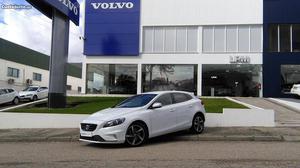 Volvo V40 DCv R-Design Abril/16 - à venda - Ligeiros