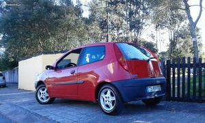 Fiat Punto 1.2 8v Elx  Dezembro/00 - à venda - Ligeiros