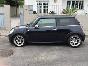 MINI Cooper Pack chilli 1.6 d Março/08 - à venda -