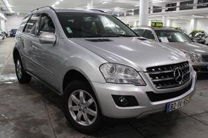 Mercedes-Benz ML 350 CDi Fevereiro/10 - à venda - Pick-up/