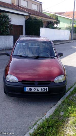 Opel Corsa 1.2 Swing Junho/93 - à venda - Ligeiros