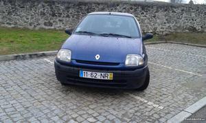 Renault Clio 1.2 RN Económico Junho/99 - à venda -