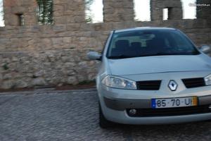 Renault Mégane 1.5 Dci Novembro/02 - à venda - Ligeiros