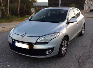 Renault Mégane Janeiro/13 - à venda - Ligeiros