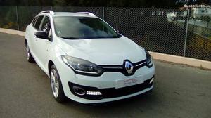 Renault Mégane breack Abril/14 - à venda - Ligeiros