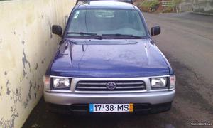 Toyota Hilux Cab. Dupla 4x2 Fevereiro/99 - à venda -