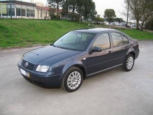 VW Bora Higline Agosto/04 - à venda - Ligeiros Passageiros,