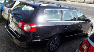 VW Passat 1.6 TDI Novembro/10 - à venda - Ligeiros