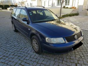 VW Passat 1.9 Tdi 115cv Confortline Março/00 - à venda -