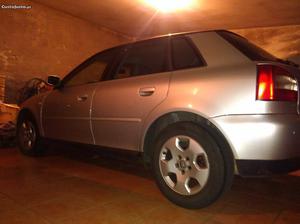 Audi A3 TDI 130cv Outubro/00 - à venda - Ligeiros