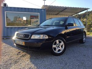 Audi A4 1.9 TDI Avant 110 cv Janeiro/97 - à venda -