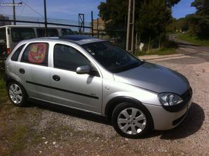 Opel Corsa  Janeiro/04 - à venda - Ligeiros