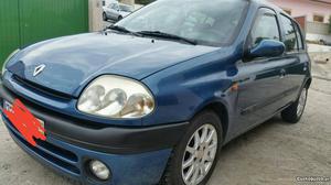 Renault Clio 1.2 Agosto/99 - à venda - Ligeiros