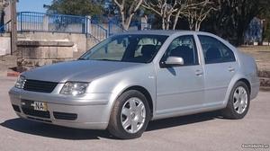 VW Bora 1.9 tdi 110cv a.c.a Março/99 - à venda - Ligeiros