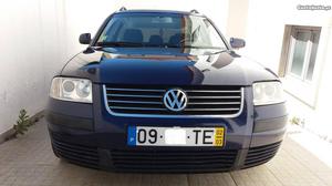 VW Passat 1.9TDI de 130CV Março/02 - à venda - Ligeiros
