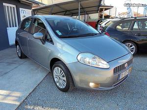 Fiat Grande Punto 1.2 Dynamic Fevereiro/10 - à venda -